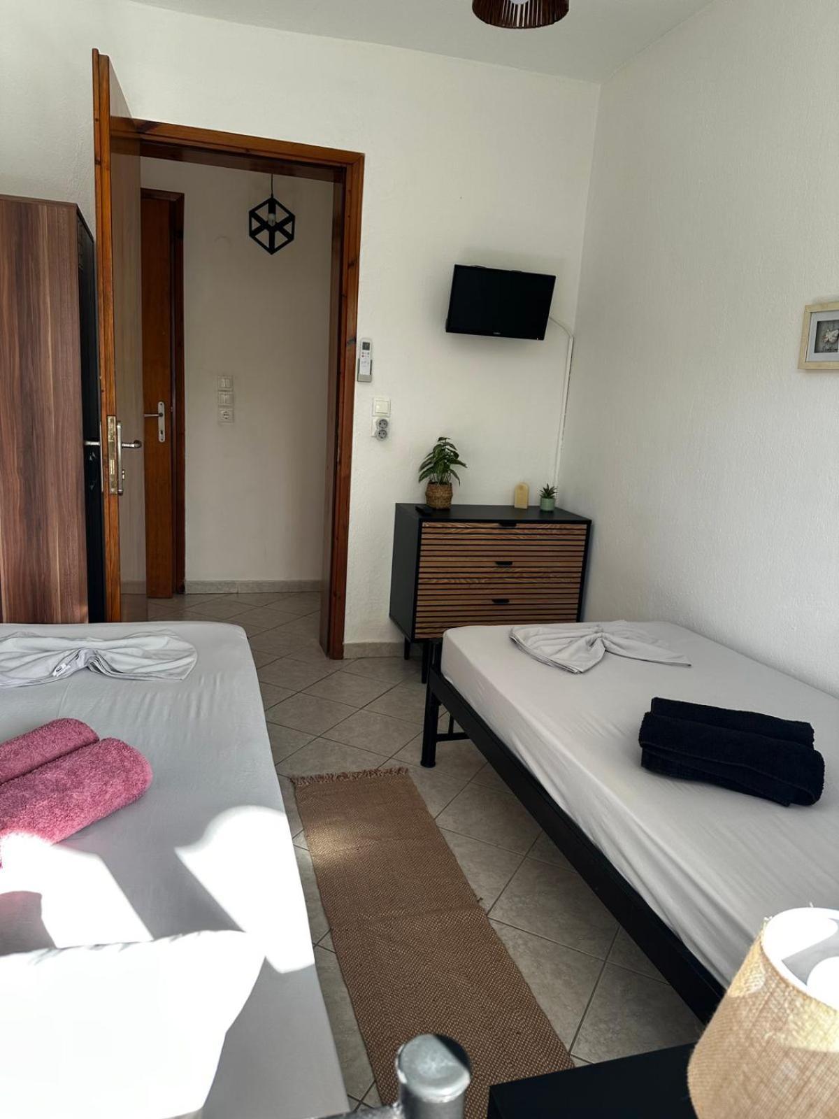 Elena Rooms-Apartments Asprovalta Exterior foto